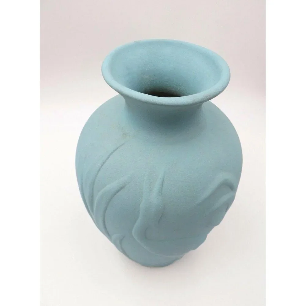 Blue Bisque Crane Ceramic Vase With Crane Loon Design Matte Finish JAC1